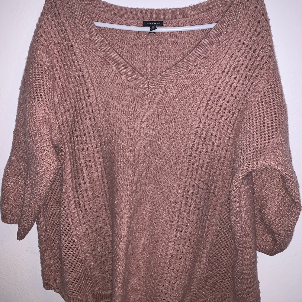 Pink mauve sweater with gold sparkle accent